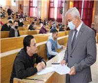 انطلاق امتحانات الترم الأول بجامعة المنوفية.. و«مبارك» يتفقد اللجان