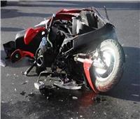 اصابة شاب في حادث تصادم سيارة بدراجة نارية بالإسماعيلية 