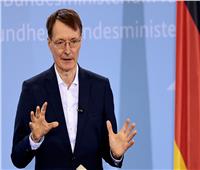 وزير الصحه الألماني يحذر من «أسابيع صعبة» في ظل انتشار أوميكرون