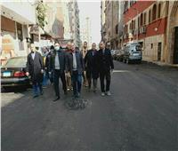 نائب محافظ القاهرة يتفقد أعمال رصف شوارع اﻷميرية
