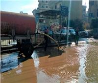 انتشار سيارات شفط مياه الأمطار بشوارع وميادين الشرقية