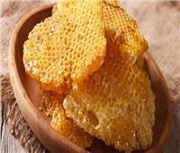 للجنس الناعم.. شمع العسل لتعزيز صحة بصيلات الشعر