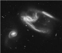 تلسكوب هابل يرصد 3 مجرات فريدة على بعد 425 مليون سنة ضوئية| صور