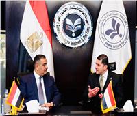 رئيس هيئة الاستثمار يبحث مع محافظ البنك المركزي العراقي التعاون بين البلدين