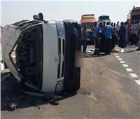 إصابة 7 أشخاص في انقلاب سيارة ميكروباص بالصحراوي الغربي في قنا