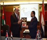 «نائب الوزراء الأردني» ورئيس المركزي للتنظيم والإدارة يوقعان خطة عمل مشترك