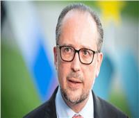 وزير خارجية النمسا ينتقد سحب موظفي سفارات دول مختلفة من كييف