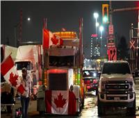 الشرطة الكندية تخطر أصحاب الشاحنات بضرورة إخلاء الشوارع التي يغلقونها