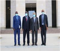 «شاكر» يبحث مع وزير المالية السوداني زيادة قدرات خط الربط الكهربائي بين البلدين