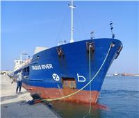 ميناء العريش يواصل تصدير الأسمنت الأبيض لشمال أفريقيا اليوم 17 فبراير
