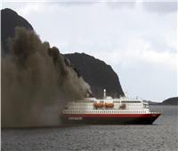 اندلاع حريق على متن سفينة تقّل 237 راكبا في سواحل اليونان