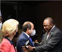 الرئيس يلتقي نظيره الكيني خلال القمة «الأوروبية الأفريقية»