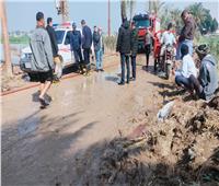 بدء أعمال شفط المياه من منازل وشوارع قرية سنور ببني سويف