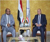 وزير النقل يستقبل نظيره السوداني لبحث التعاون المشترك في مجالات النقل  