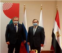 وزير البترول: تعاون مصرى روسي لتحويل السيارات للعمل بالغاز الطبيعي وتبادل الخبرات