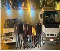 سقوط المتهمين بانتحال صفة ضباط شرطة وسرقة سيارة نقل «تحت التهديد»