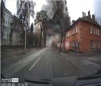 لحظة انفجار هائل يهز مدينة «تشيرنيهيف» الأوكرانية | فيديو