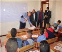 إحالة 11 معلما للتحقيق لتأخرهم عن المواعيد الرسمية في بني سويف