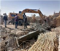 محافظ أسيوط: إزالة فورية للتعديات على أرض زراعية في قرية بني مر