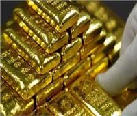 الذهب يتراجع بفعل محادثات روسيا وأوكرانيا وتوقعات رفع أسعار الفائدة الأمريكية