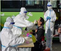 الصين تسجل 1366 إصابة جديدة بفيروس كورونا