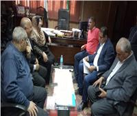 رئيس مدينة أشمون يناقش آليات تنفيذ مبادرة «حوافز تميز الأداء»