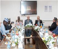 محافظ بني سويف يلتقي بسفير نيجيريا خلال زيارته لإحدى الجامعات الخاصة بالمحافظة