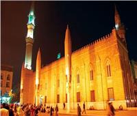 مسجد الحسين يستقبل مصلِّي التراويح أول أيام رمضان