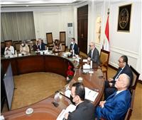 وزير الإسكان يتابع تنفيذ مشروع «سكن لكل المصريين» بمدينتى أكتوبر والعبور