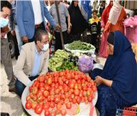 محافظ الفيوم يتفقد معرضي «أهلاً رمضان» و«كلنا واحد» لبيع السلع الغذائية