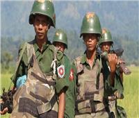 جيش ميانمار يشن ضربات جوية على متمردين بالقرب من حدود تايلاند