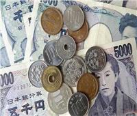 الين الياباني ينخفض إلى أدنى مستوى منذ 20 عاما أمام الدولار