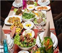 في رمضان.. كيف تحصل على وجبة إفطار صحية أثناء السفر؟
