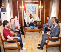 وزيرة الهجرة تستقبل المصريين المشاركين في مساعدة الجالية المصرية خلال الأزمة الروسية الأوكرانية