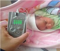 ضمن مبادرة السمعيات.. توقيع الكشف الطبي على 11 ألف طفل حديث الولادة بمراكز المنيا 