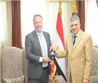 «أسامة ربيع» يلتقي السفير الدنماركي بالقاهرة لبحث سبل التعاون المشترك 
