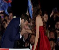 فرح الديباني عن تقبيل الرئيس الفرنسي يدها: «فخورة باللحظة دي»