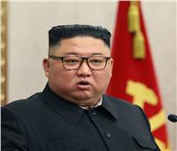 خوفا على انهيار نظامه.. رئيس كوريا الشمالية يمنع ارتداء السراويل الضيقة