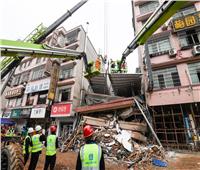 الصين تؤكد مقتل 53 شخصًا في حادث انهيار مبنى سكني
