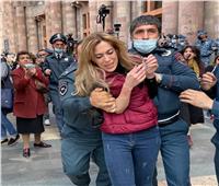 متظاهرون يشتبكون مع الشرطة الأرمينية في يريفان