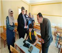 محافظ شمال سيناء يتفقد لجان امتحانات الشهادة الإعدادية