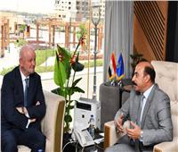 محافظ أسوان يلتقي السفير الإسباني لبحث الفرص الاستثمارية