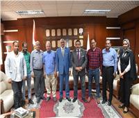 رئيس جامعة الأقصر يلتقي وفد المقاولون العرب لبحث سبل التعاون 