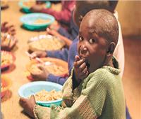 «دافوس»: تحذيرات من الجوع والديون