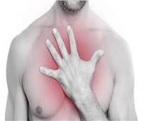  حسام موافي يكشف 6 أسباب لـ ألم الصدر