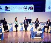 تفاصيل فعاليات الجلسة الحوارية الأولى من مؤتمر «مصر تستطيع بالصناعة»