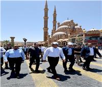 رئيس الوزراء يتفقد أعمال تطوير السوق التجاري القديم بشرم الشيخ