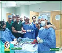 فريق طبي بـ«قنا الجامعي» ينجح في إزالة ورم يزن 7 كجم من مريض 