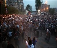 إصابة أكثر من 40 شخصا في اشتباكات بين الشرطة والمحتجين بأرمينيا
