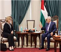 عباس يلتقي مساعدة وزير الخارجية الأمريكي.. ويؤكد: لن نقبل ببقاء الاحتلال